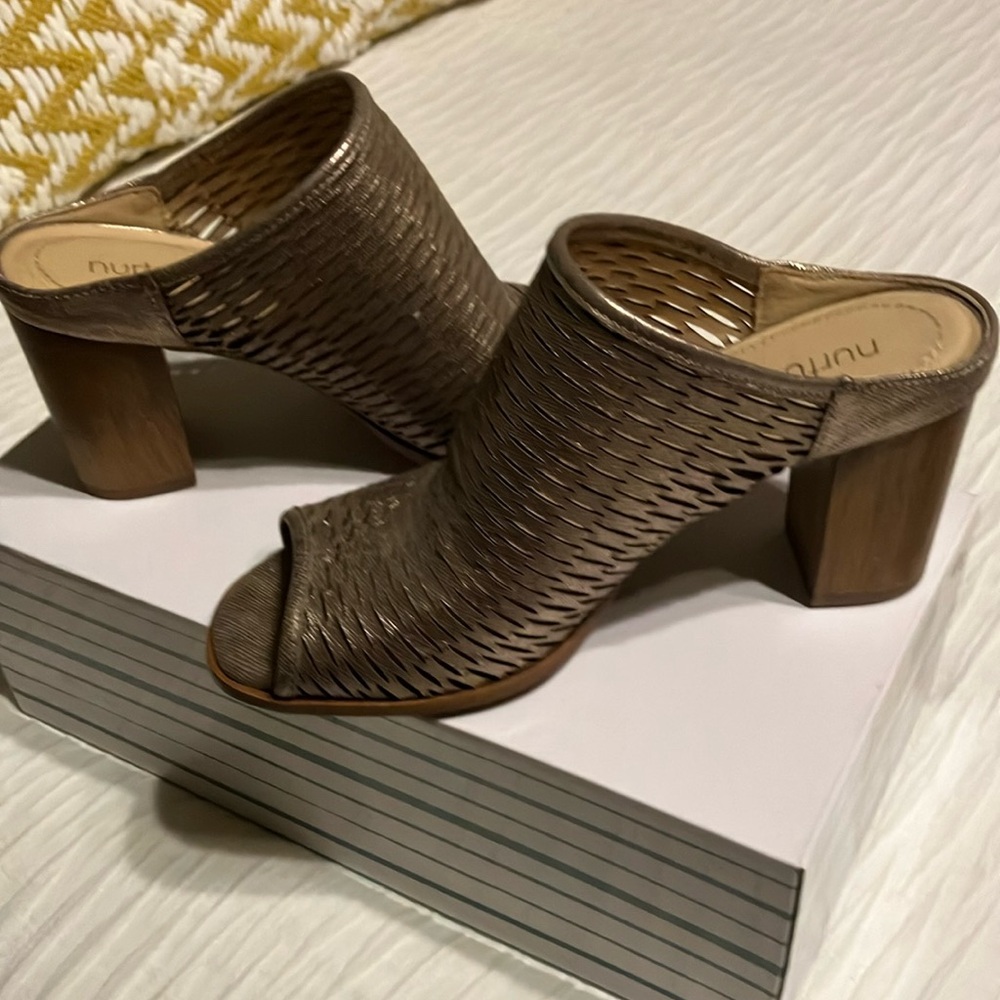 Nurture by Lamaze bronze shoes